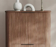 Kategória Bútor hornyokkal vagy hornyolt lécekkel