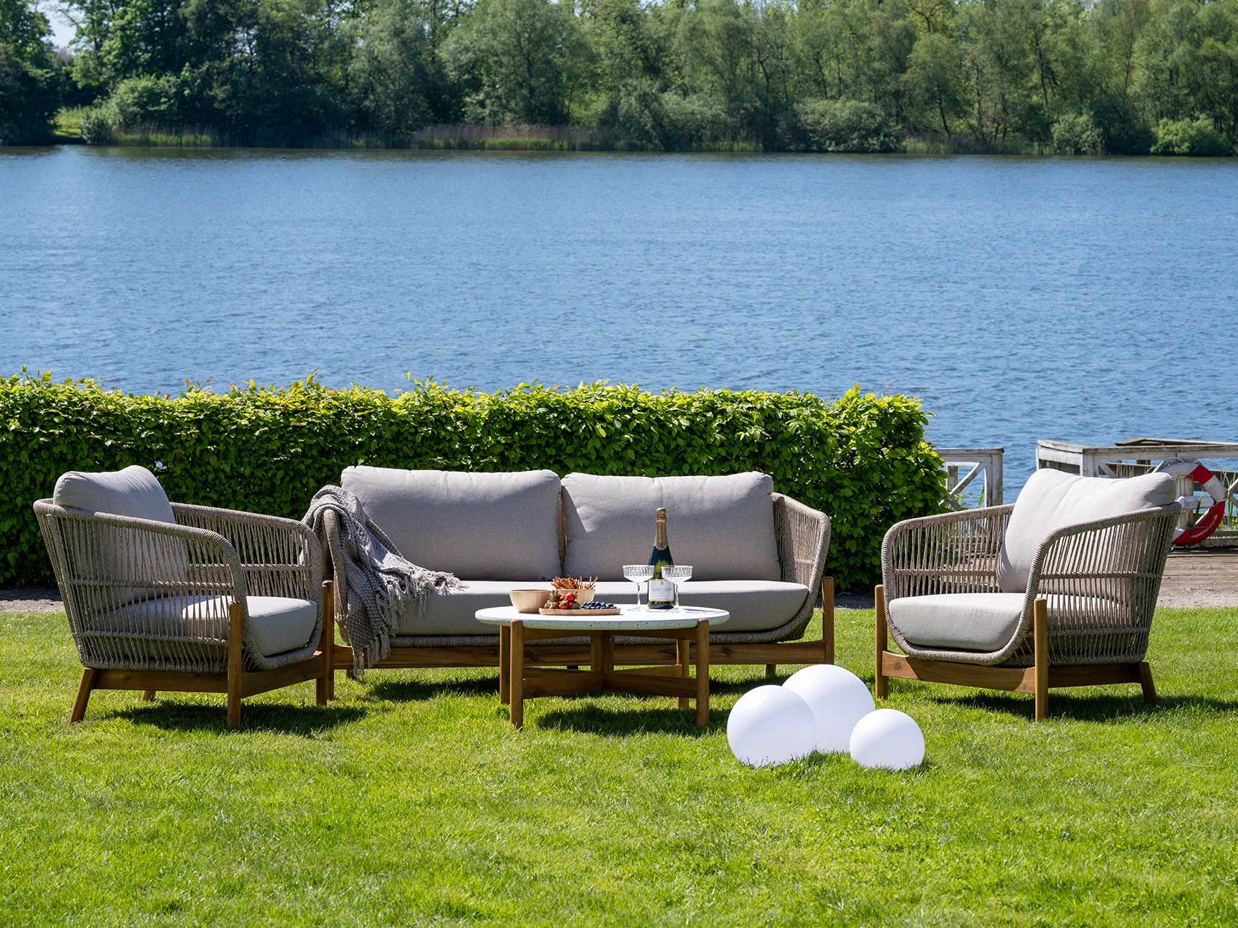 Bútor kollekció Tivevai