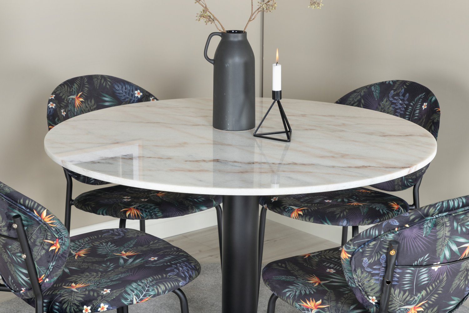 Étkezőgarnitúra Dallas 1298 (Virágos minta + Fekete)