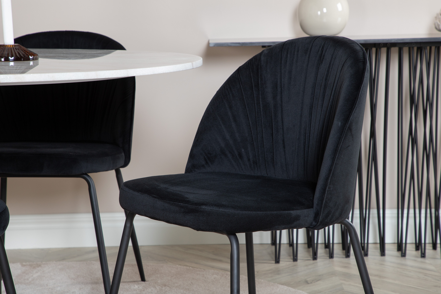 Étkezőgarnitúra Dallas 1303 (Fekete)