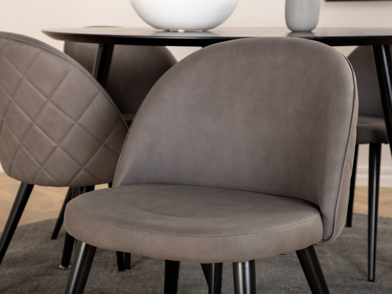 Étkezőgarnitúra Dallas 2545 (Szürke + Fekete)