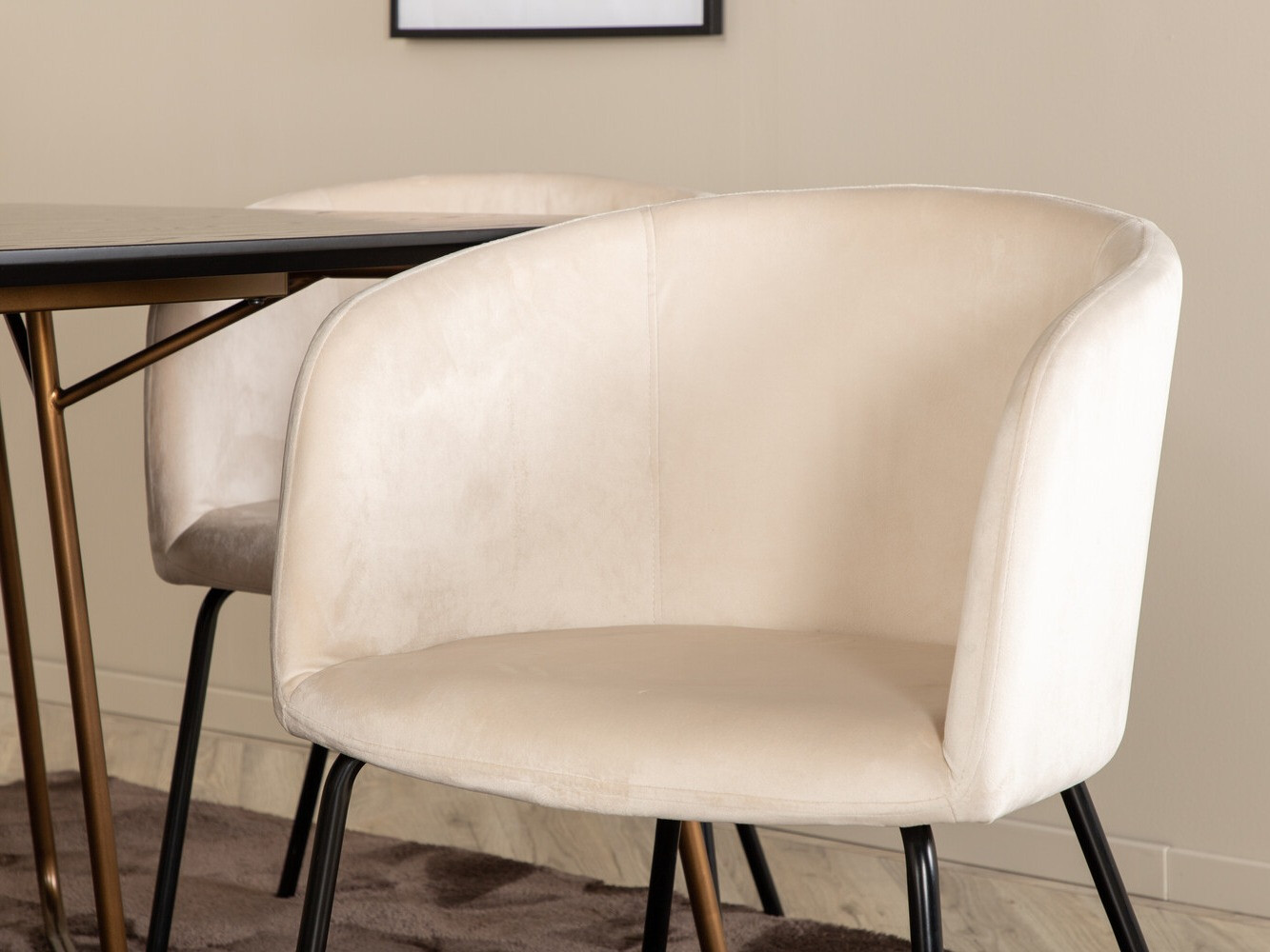 Étkezőgarnitúra Dallas 4191 (Krém + Fekete)