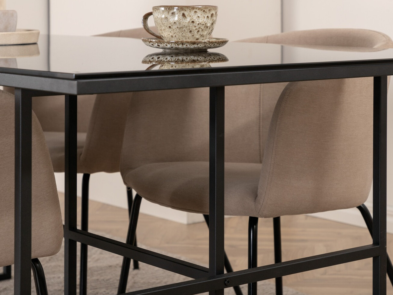 Étkezőgarnitúra Dallas 3044 (Krém + Fekete)