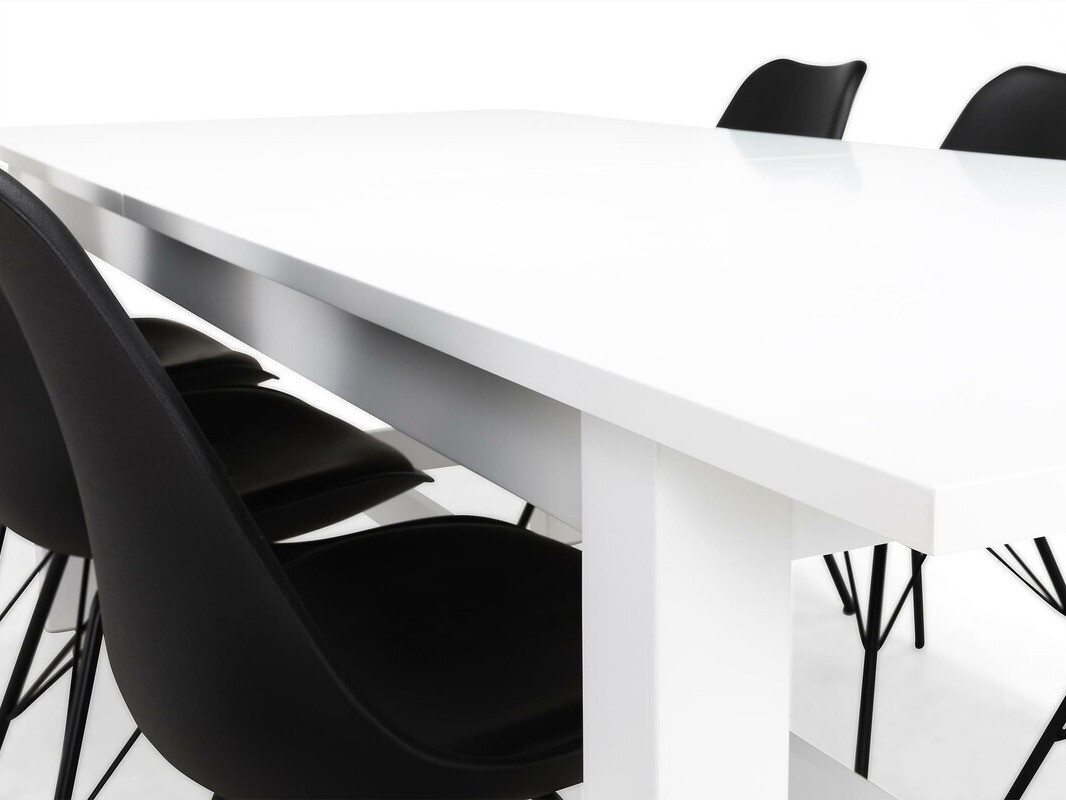 Étkezőgarnitúra Scandinavian Choice 575 (Fekete + Ezüst)