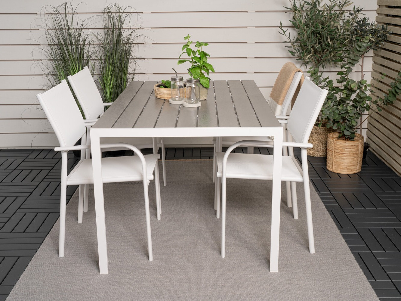 Asztal és szék garnitúra Dallas 2206