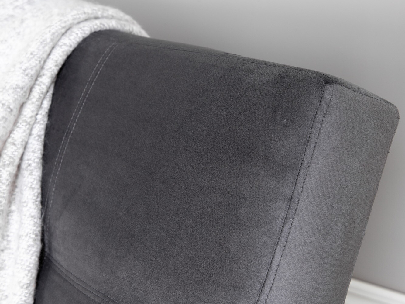 Kanapéágy Dallas 1710 (Sötétszürke + Fekete)