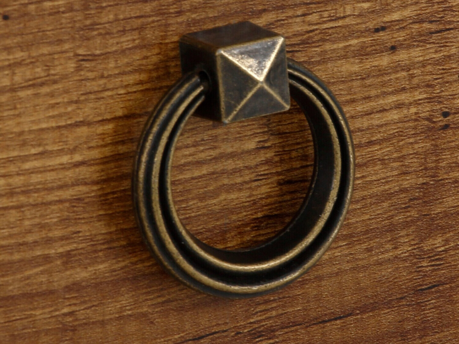 Gardróbszekrény Denton 174