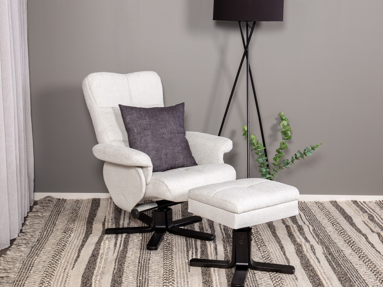 Fotel Dallas 1568 (Világosszürke)