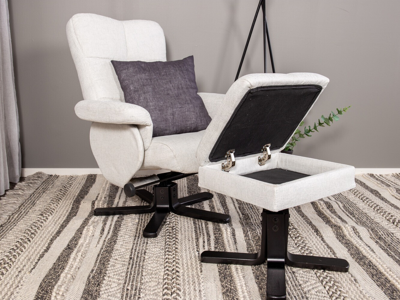 Fotel Dallas 1568 (Világosszürke)