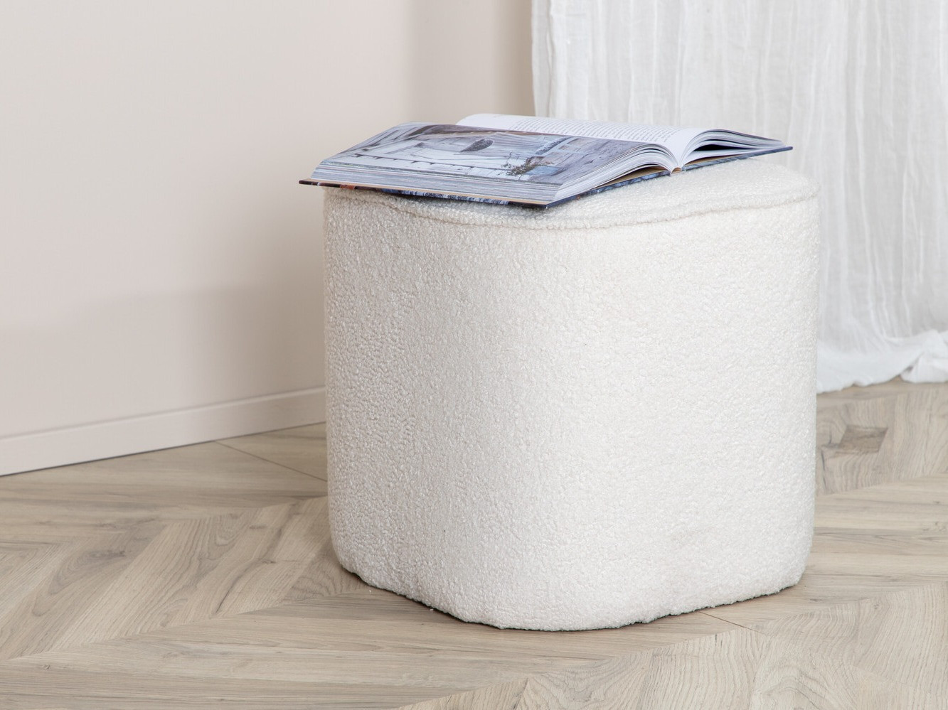 Puff Dallas 2944 (Fehér)