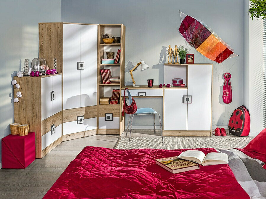 Komód Balvire 109 (Világos tölgy + Fehér + Rózsaszín)