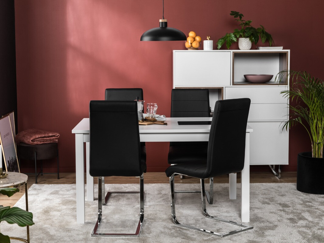 Étkezőgarnitúra Scandinavian Choice 670 (Fekete + Ezüst)