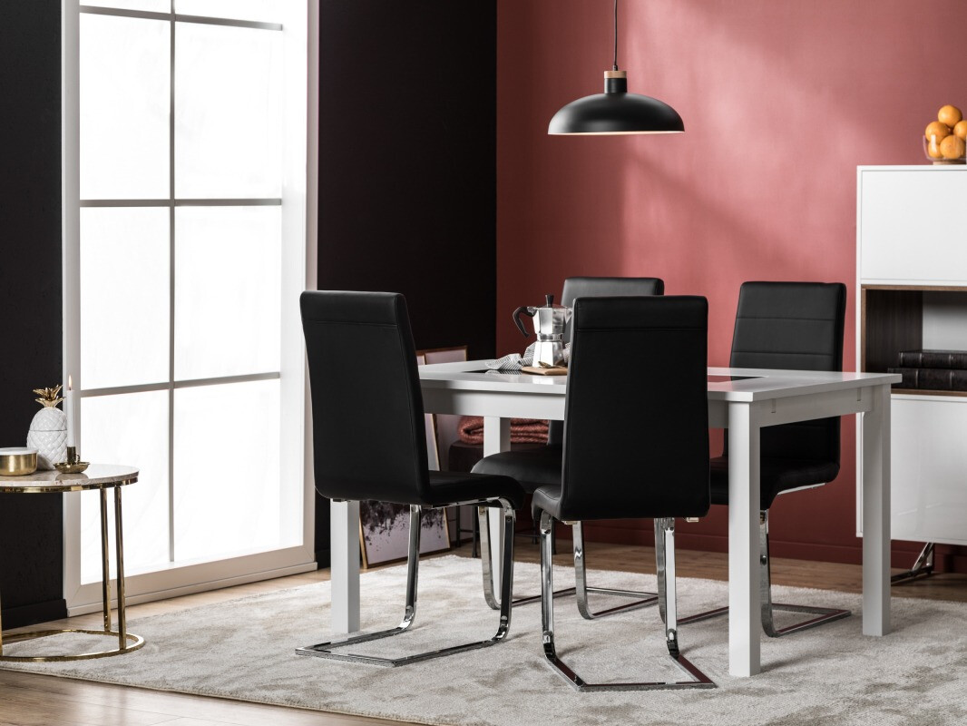 Étkezőgarnitúra Scandinavian Choice 670 (Fekete + Ezüst)