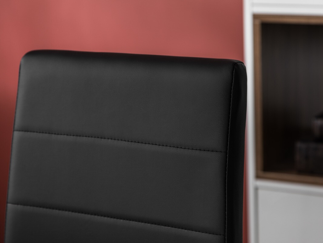 Étkezőgarnitúra Scandinavian Choice 670 (Fekete + Ezüst)