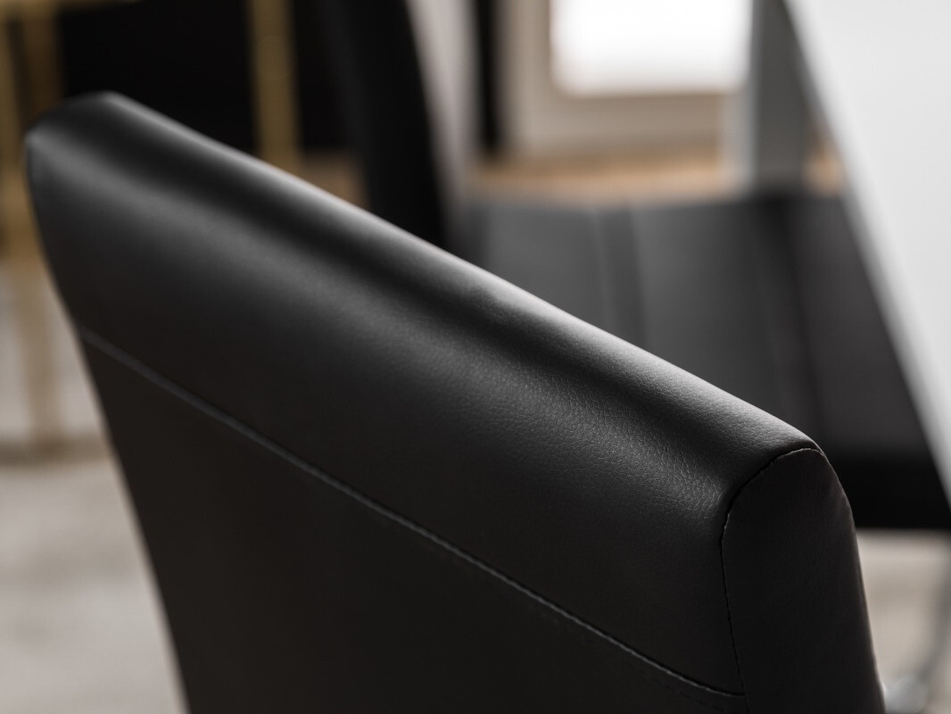 Étkezőgarnitúra Scandinavian Choice 670 (Fekete + Ezüst)