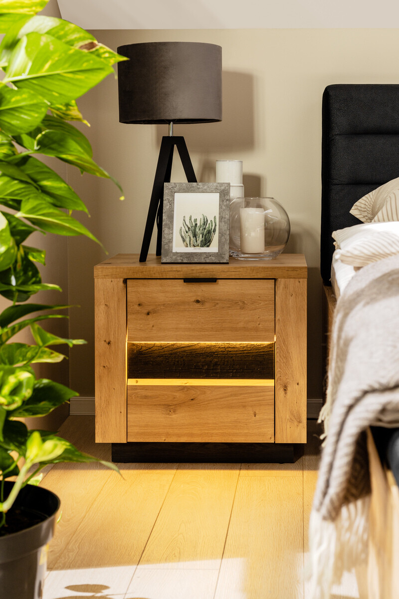 Éjjeliszekrény Sermeli 109