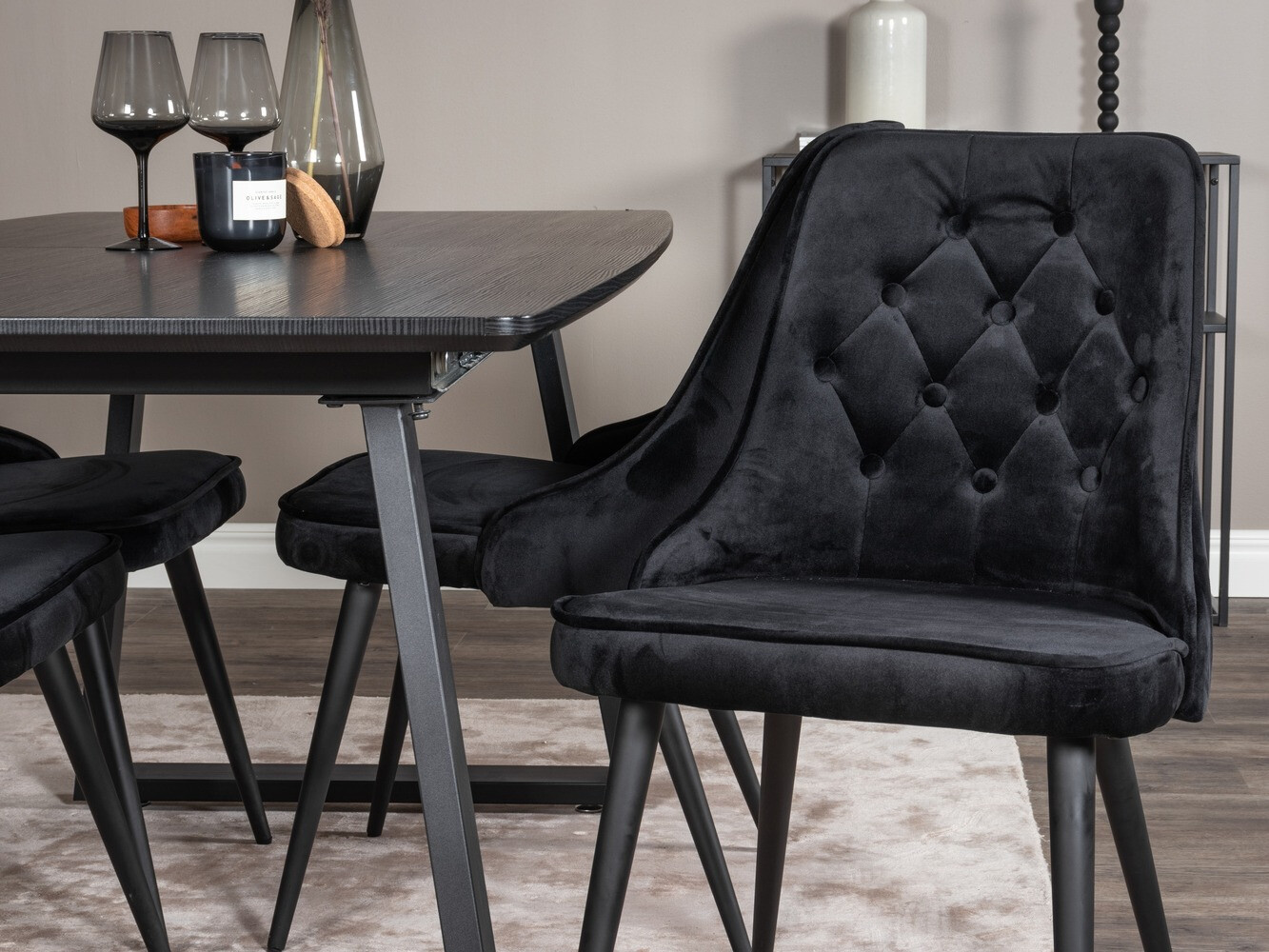 Étkezőgarnitúra Dallas 1993 (Fekete)