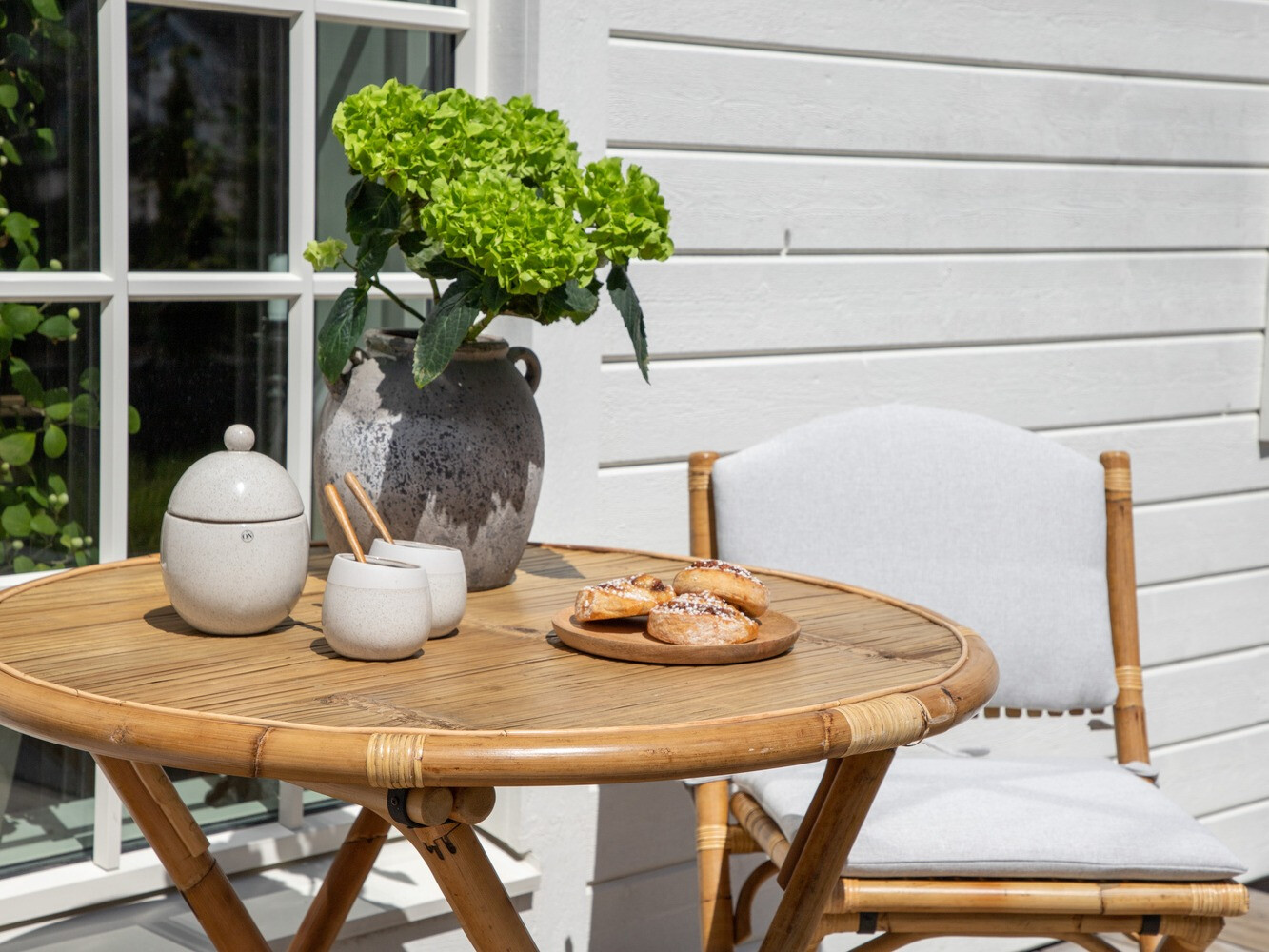 Kerti asztal Mernolu 102