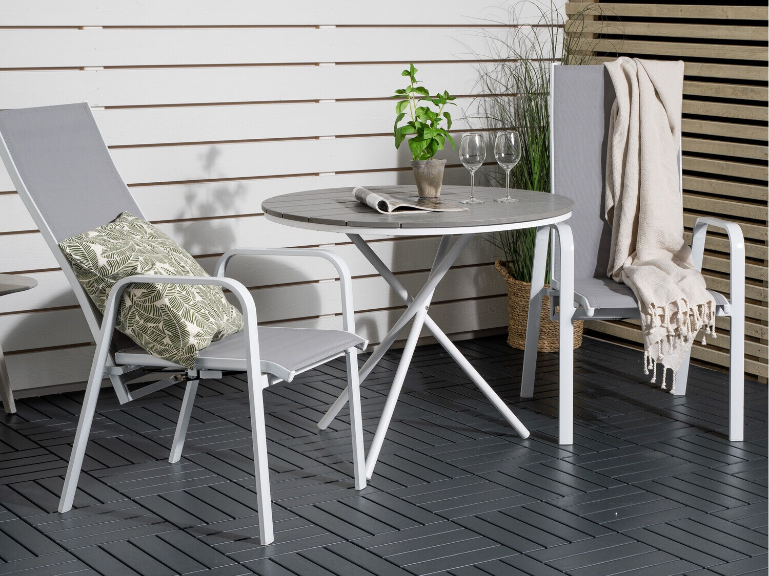 Asztal és szék garnitúra Dallas 2356