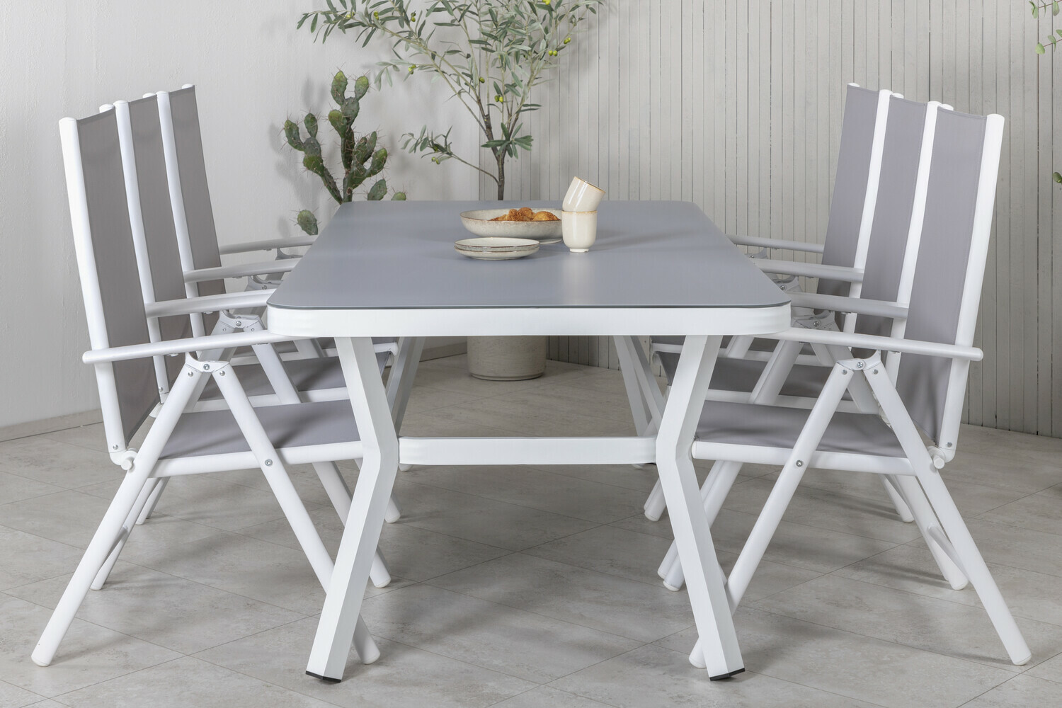 Asztal és szék garnitúra Dallas 2382