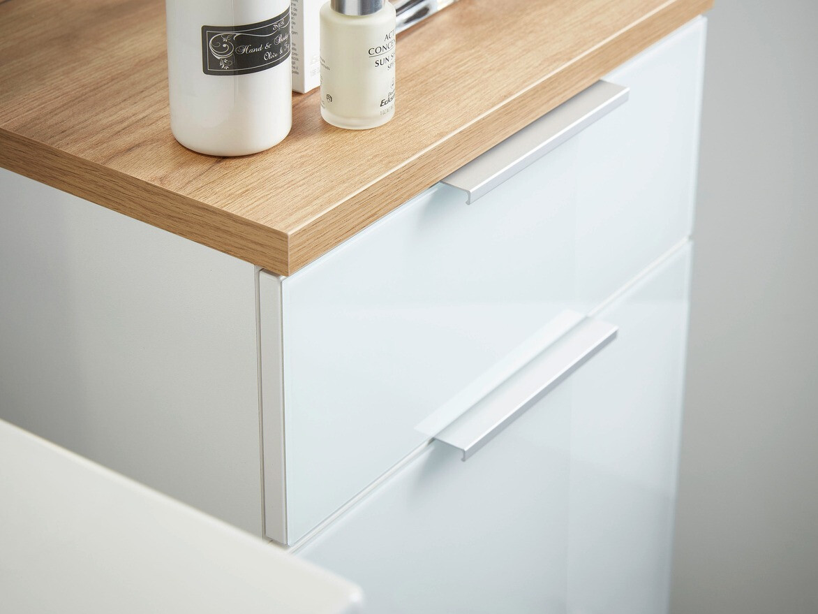 Beépített fürdőszoba szekrény Levciro 101 (Fényes fehér + Navarra tölgy)