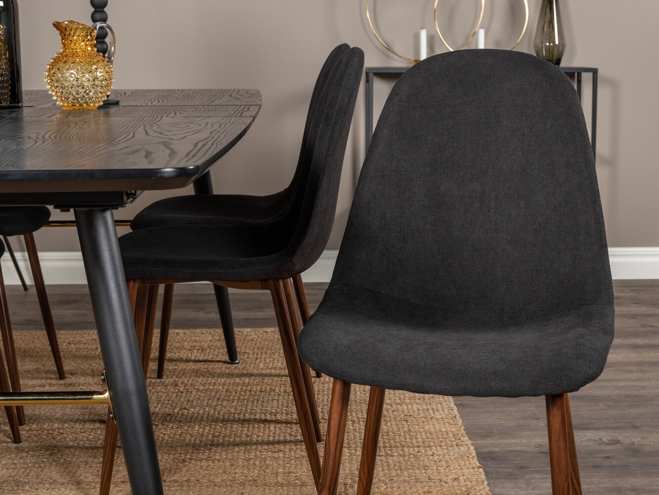 Étkezőgarnitúra Dallas 1443 (Fekete + Dió)