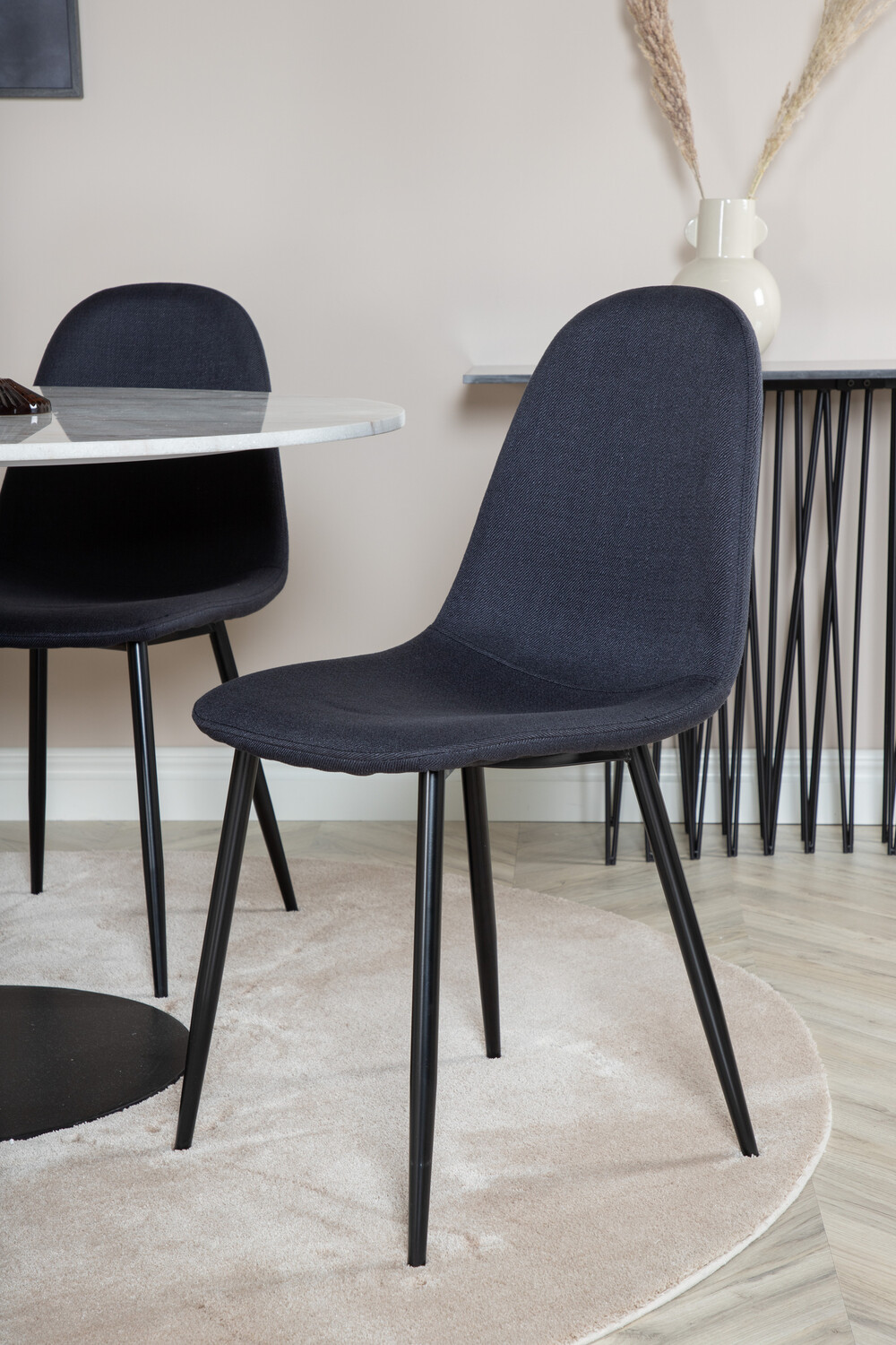 Étkezőgarnitúra Dallas 1613 (Fekete)