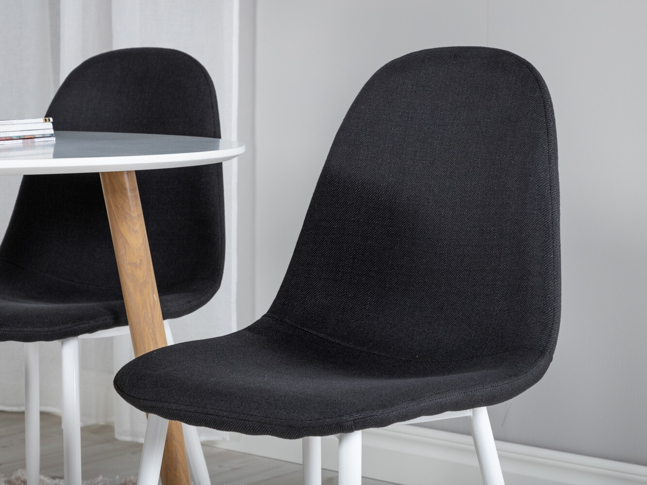 Étkezőgarnitúra Dallas 291 (Fekete + Fehér)