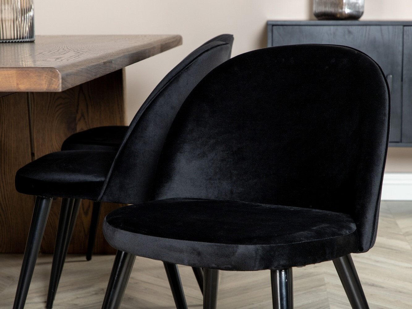 Étkezőgarnitúra Dallas 1856 (Fekete)