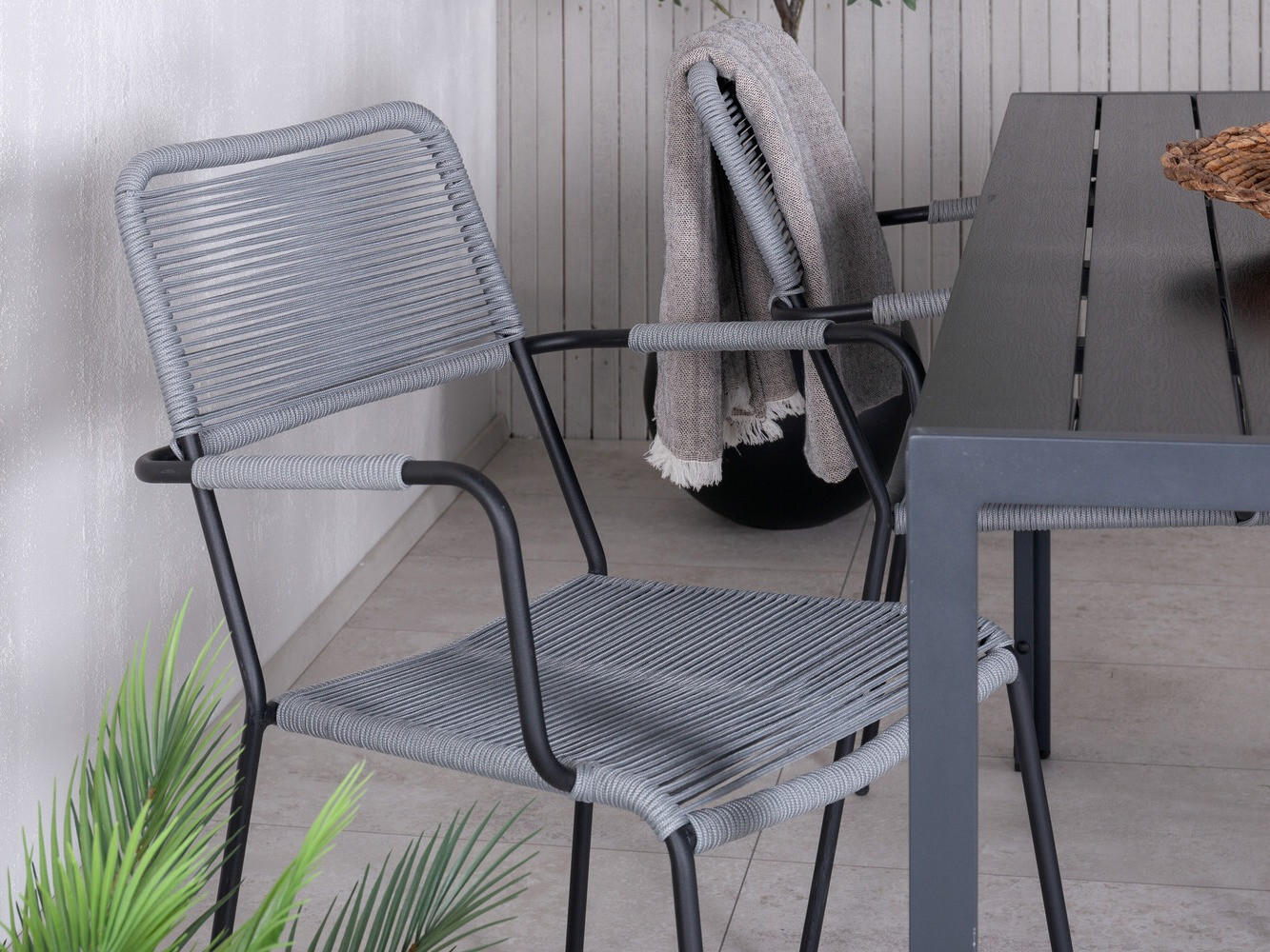 Asztal és szék garnitúra Dallas 2983 (Fekete + Szürke)