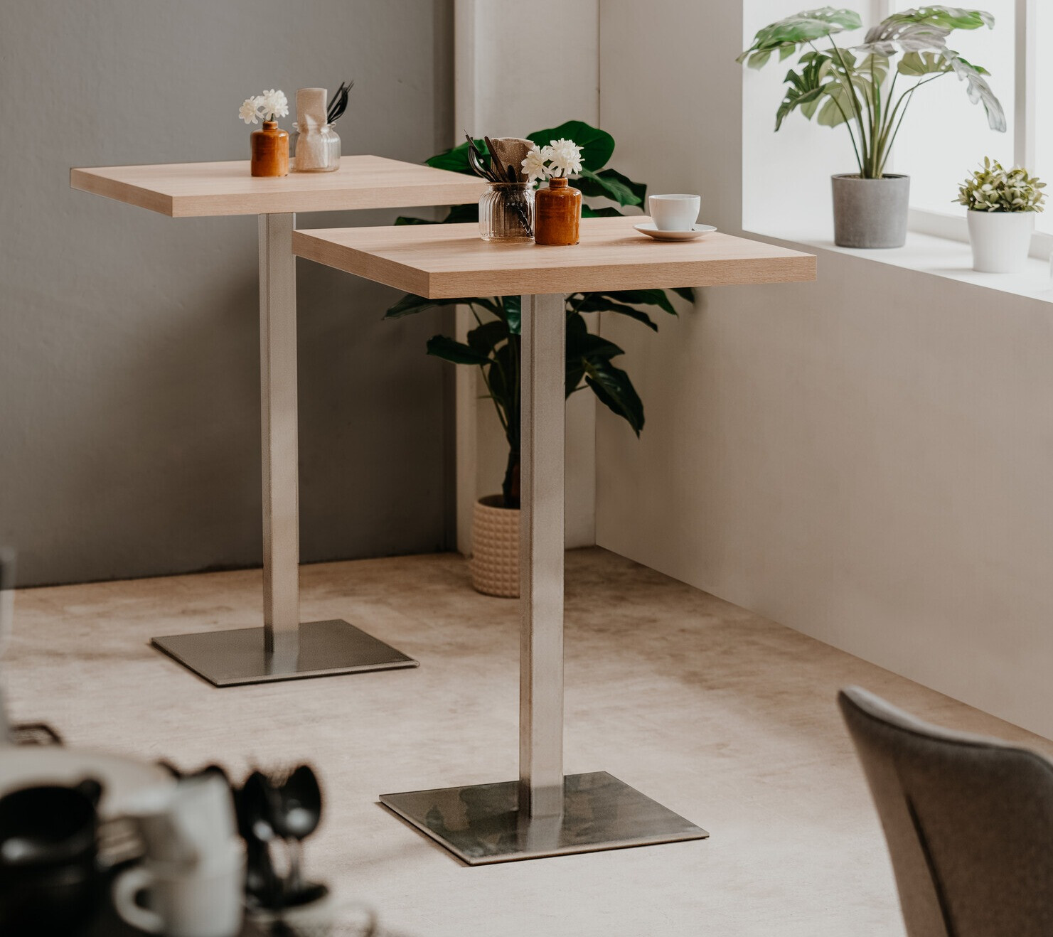 Bár asztal Findlay 107 (Sonoma tölgy + Ezüst)