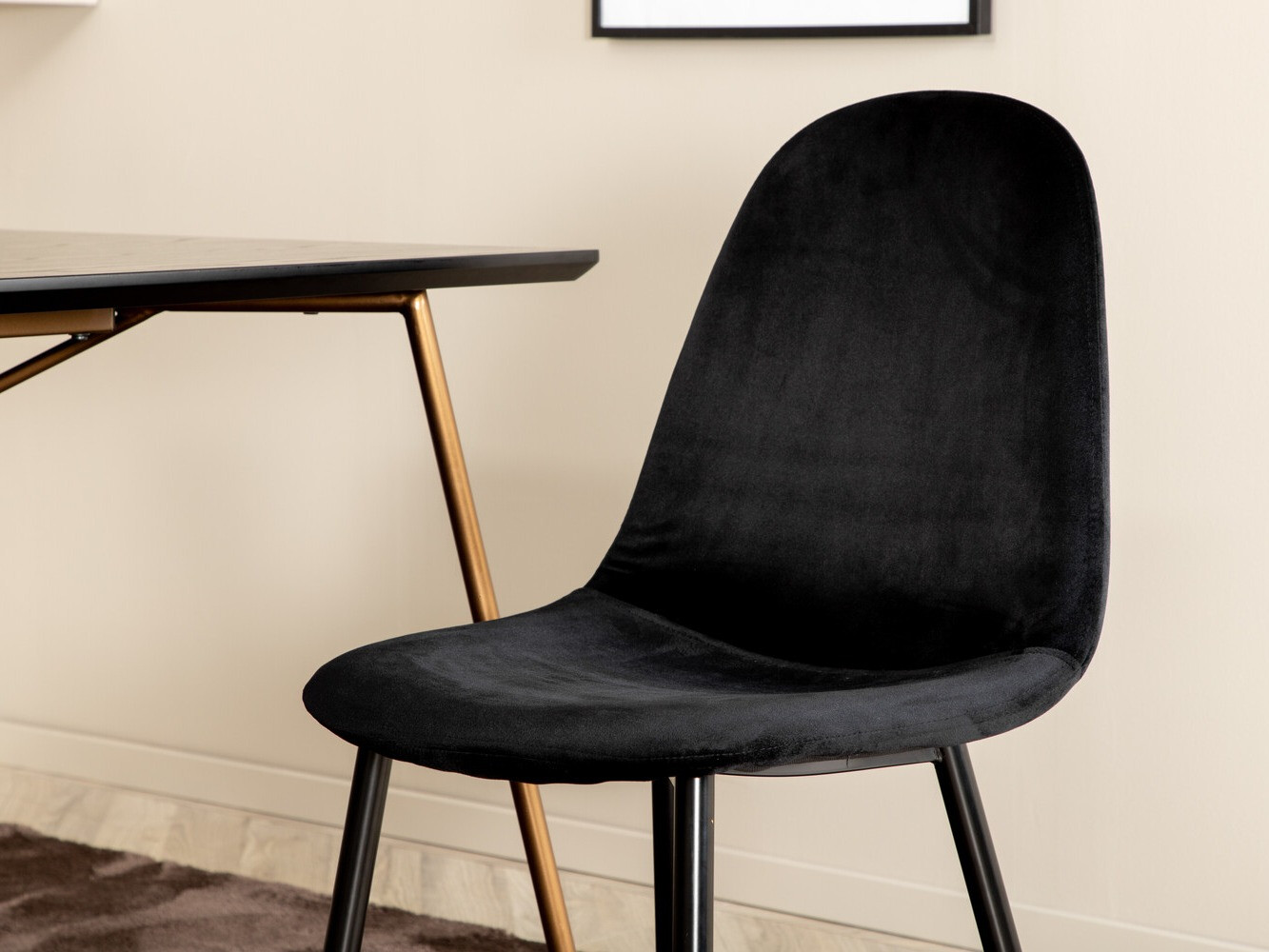 Étkezőgarnitúra Dallas 2713 (Fekete)