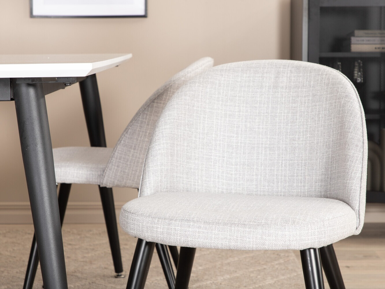 Étkezőgarnitúra Dallas 2731 (Világosszürke + Fekete)