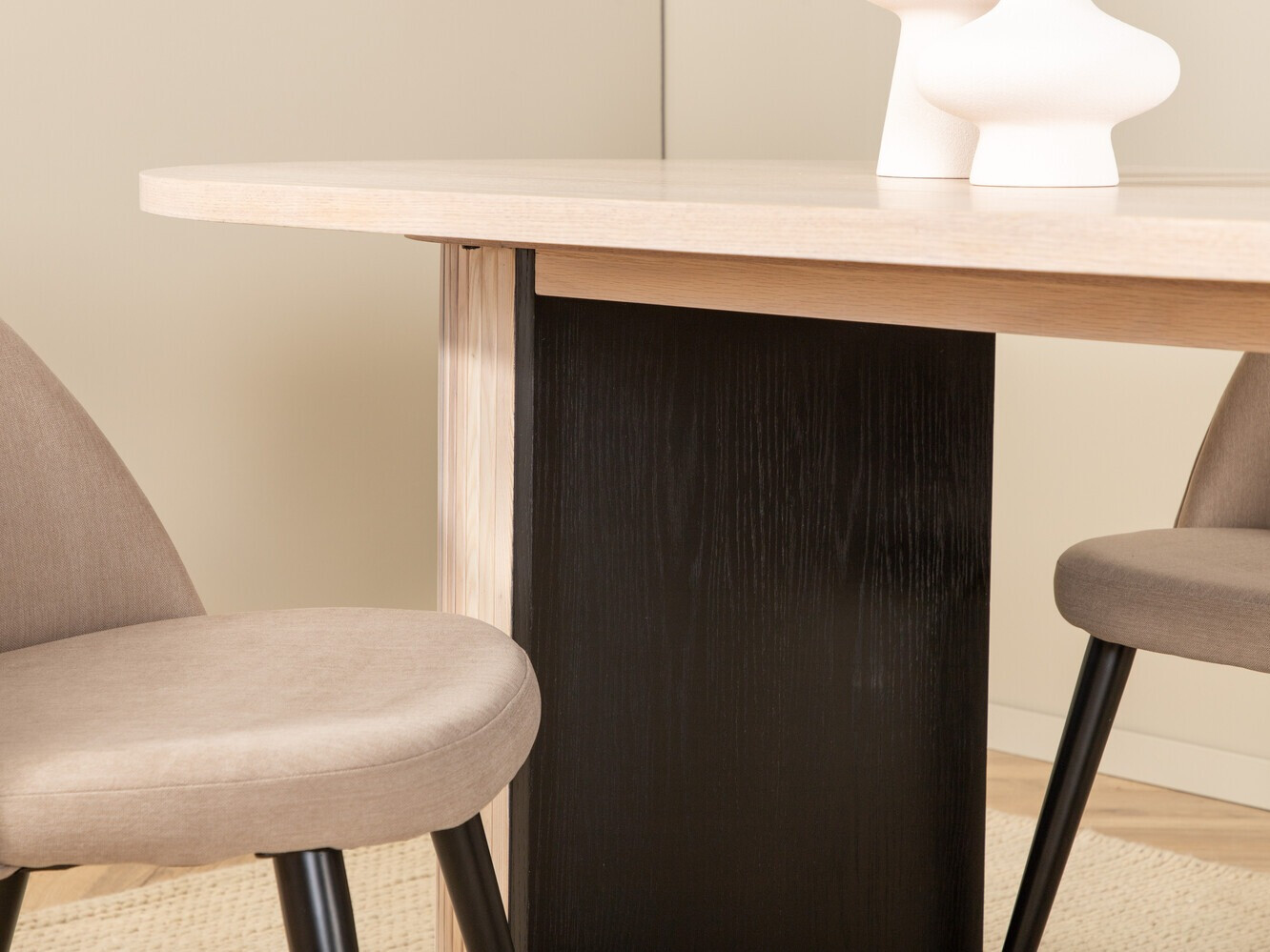 Étkezőgarnitúra Dallas 2765 (Krém + Fekete)