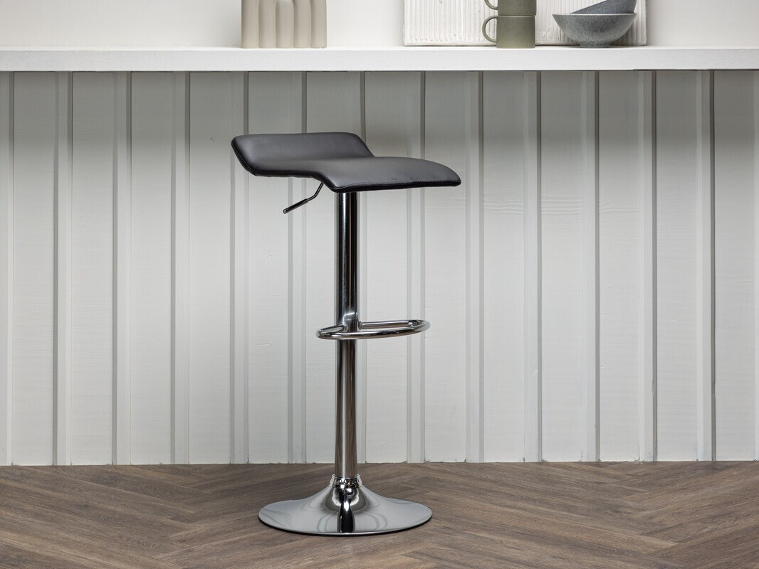 Bárszék Dallas 3884