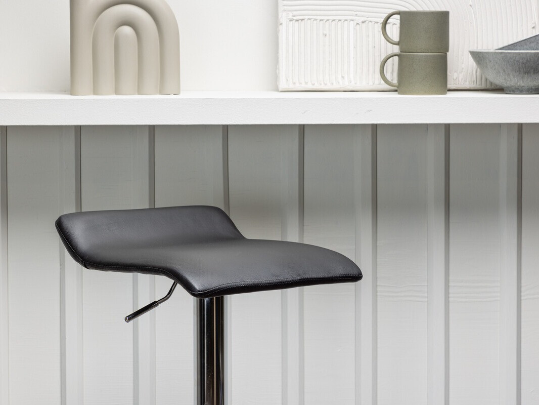 Bárszék Dallas 3884