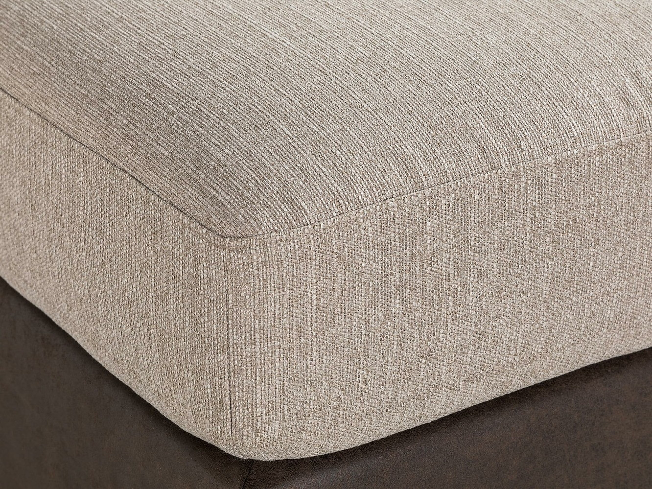 Puff In Living 368 (Portland 22)