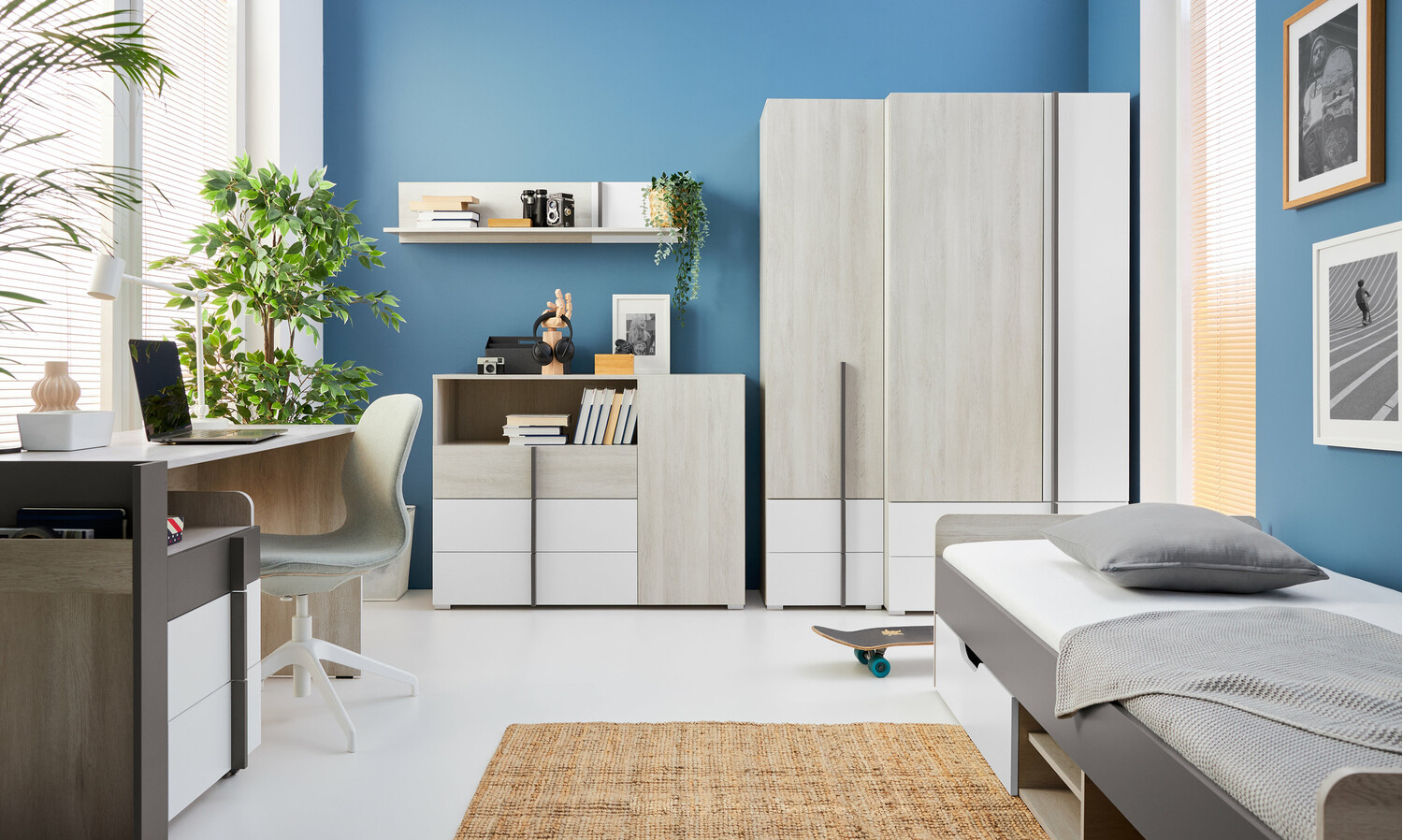 Gardróbszekrény Ferlore 101