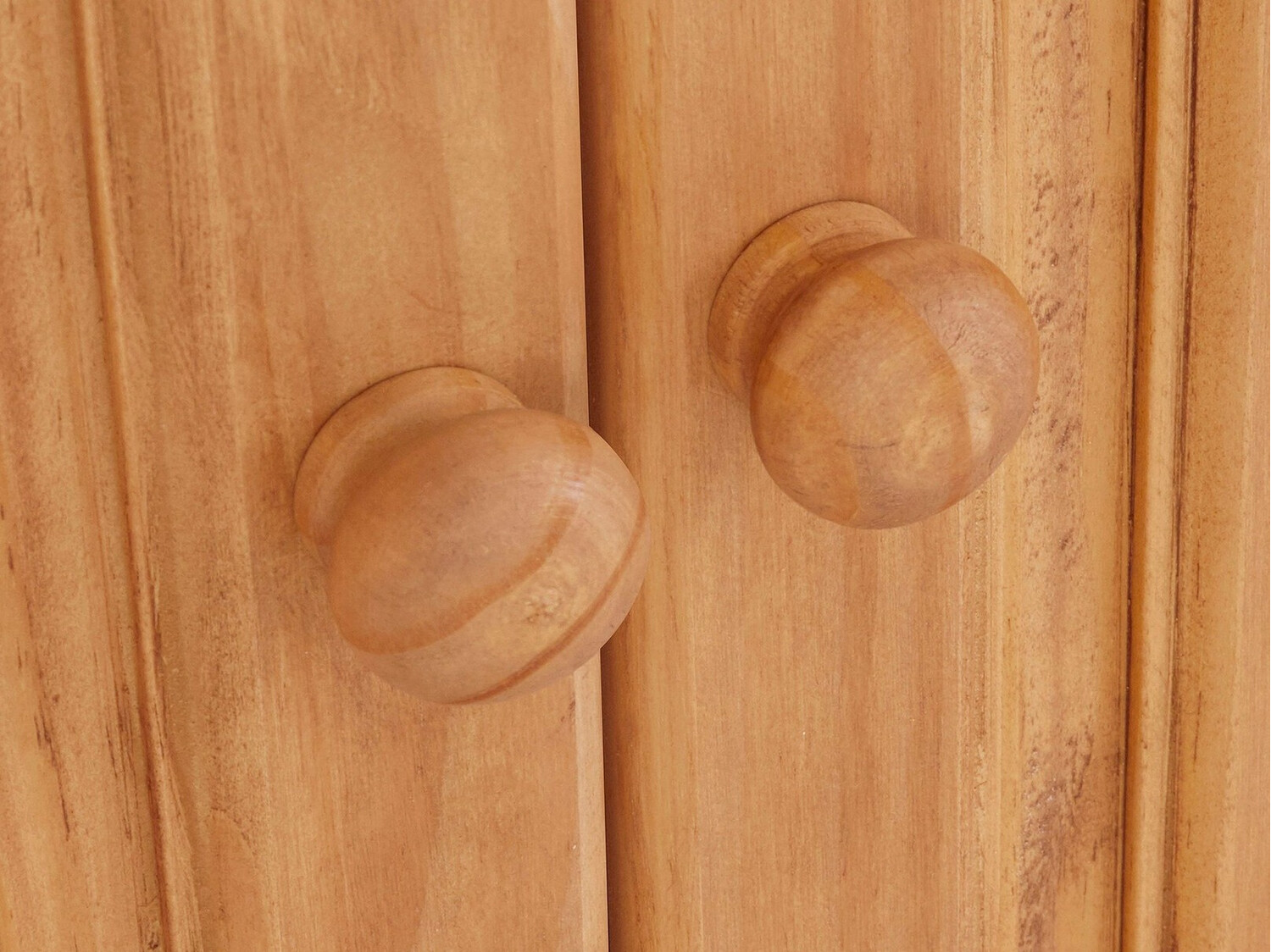 Szekrény Fenlaru 112 (Fenyő)