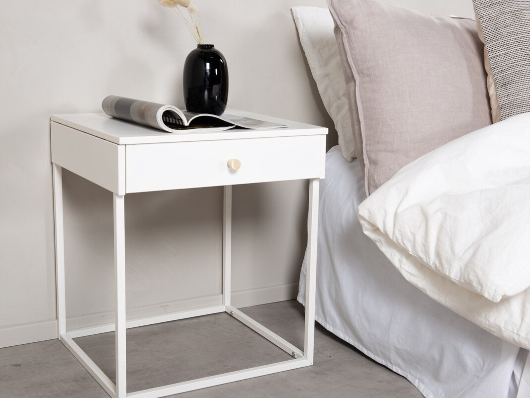 Éjjeliszekrény Evasevu 104 (Fehér)