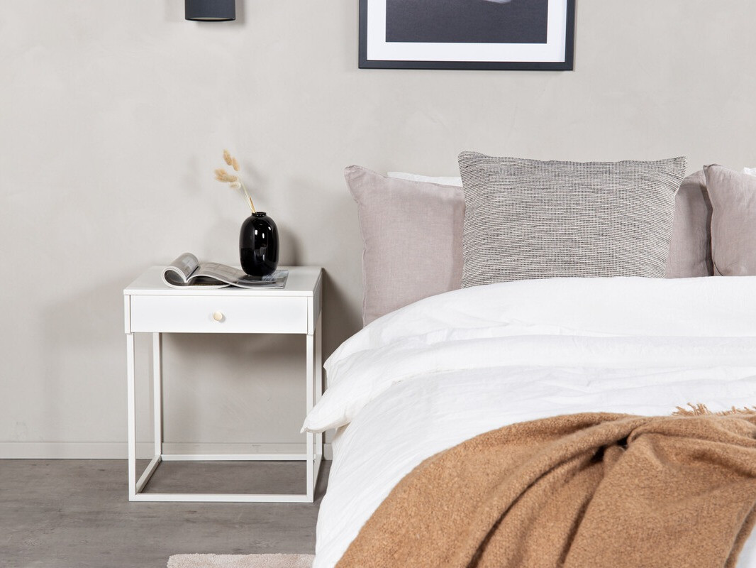 Éjjeliszekrény Evasevu 104 (Fehér)