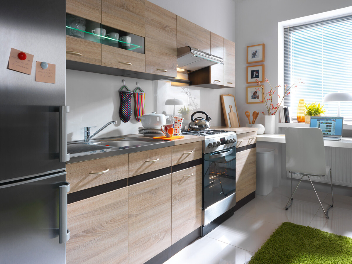 Moduláris szekrény ajtókkal Juno 102