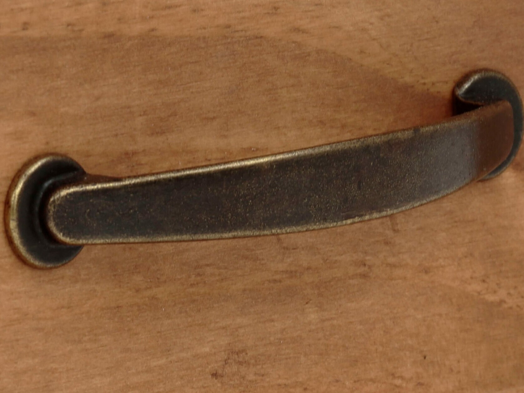 TV-állvány Tolelio 122 (Fehér + Fenyő)