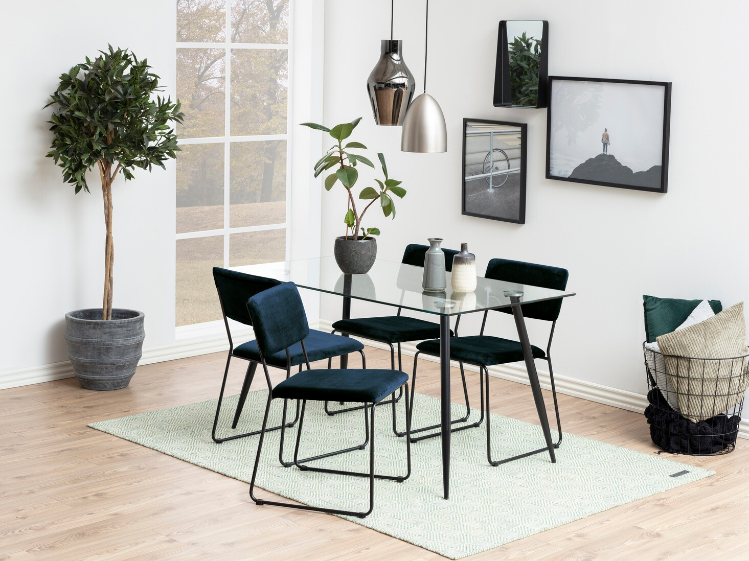 Étkezőgarnitúra Norsica 557 (Sötétkék + Fekete)