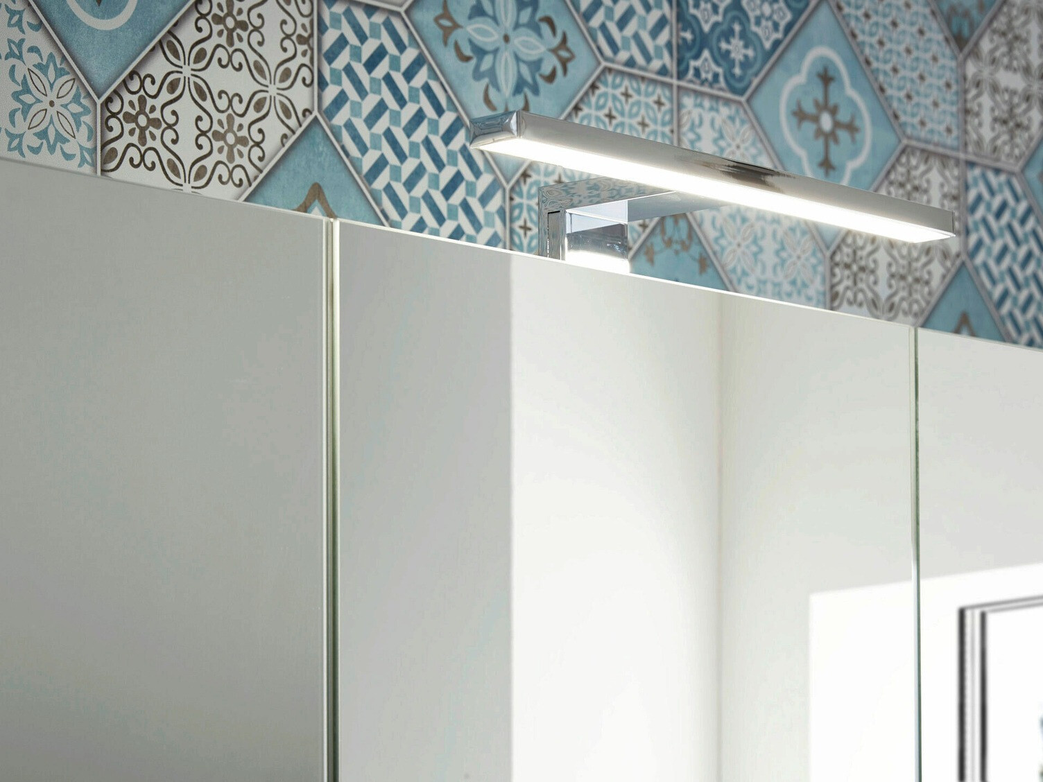 Fürdőszoba tükörszekrény Temeli 101 (Fehér)