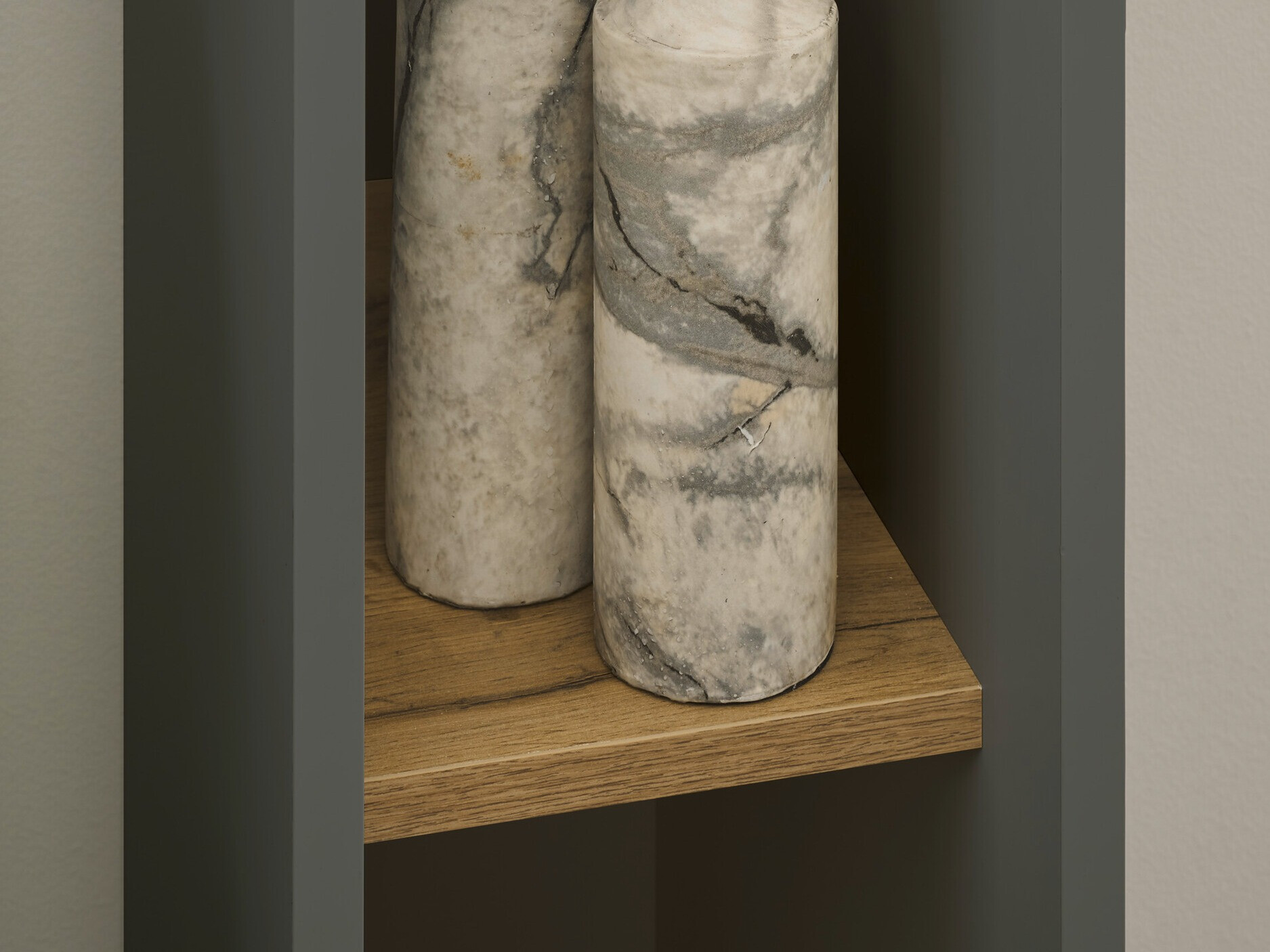 Könyvespolc Elbsori 106 (Antracit + Wotan tölgy)