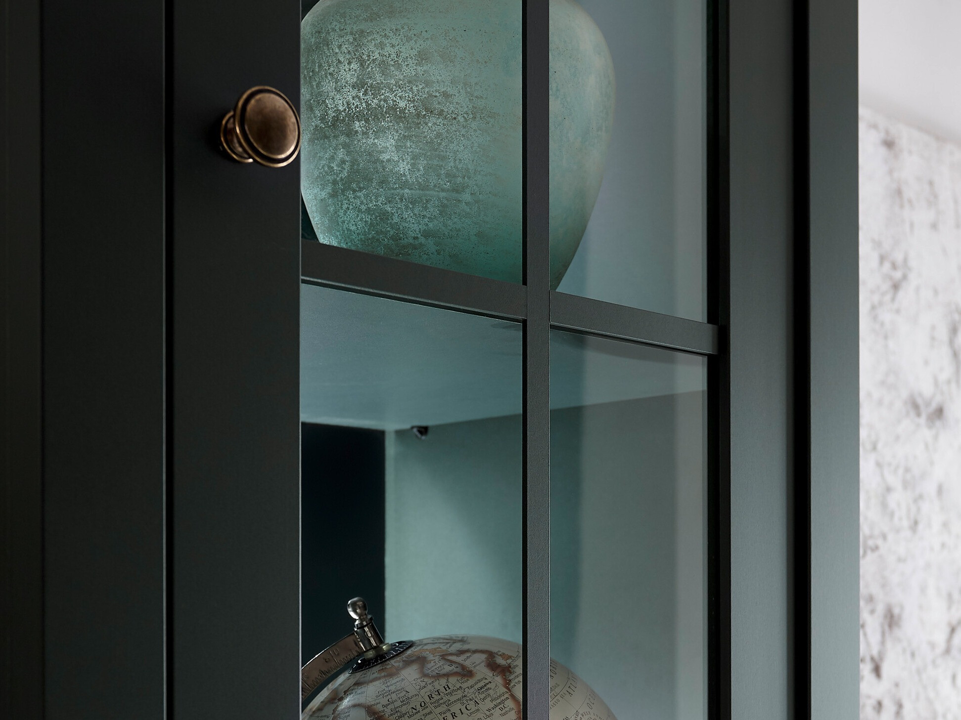 Könyvespolc Evalira 108