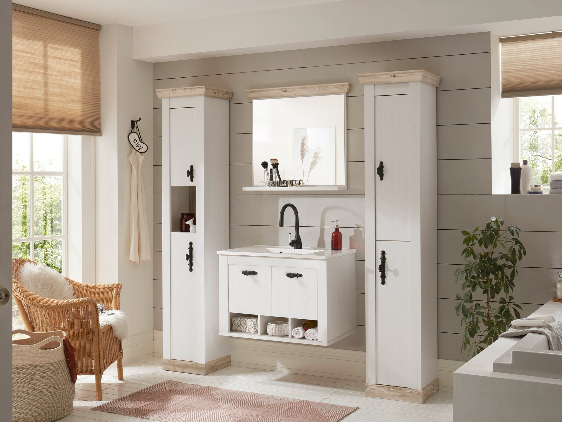 Beépített fürdőszoba szekrény Daltori 138