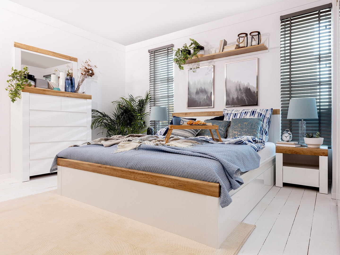 Komód Sonsoru 114 (Fehér + Fényes fehér + Wotan tölgy)