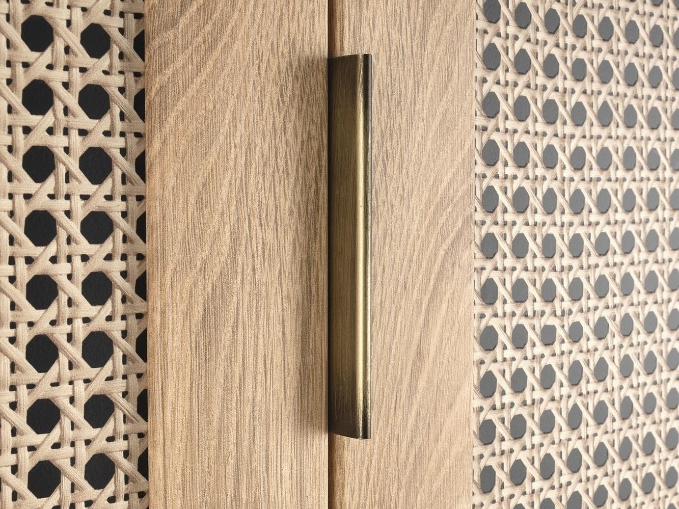 Gardróbszekrény Bencamu 102